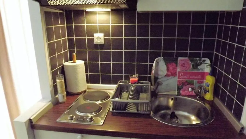 Inviting Apartment 14 Sleeps 3 Guests Split