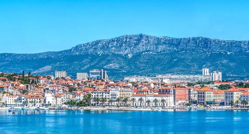 Inviting Apartment 14 Sleeps 3 Guests Split Croatia